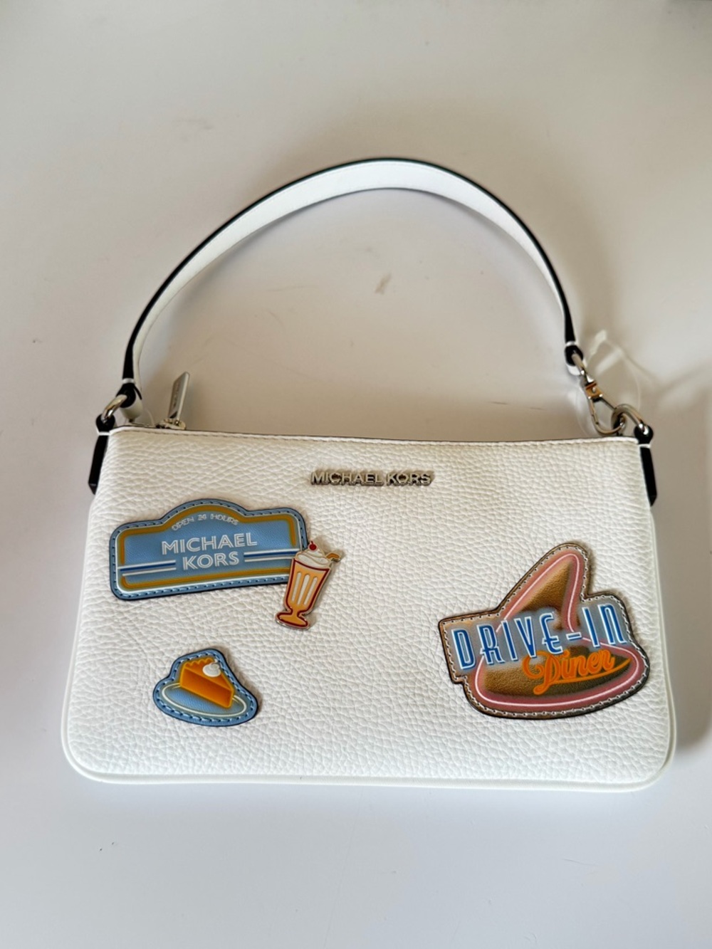 Michael Kors Jet Set SM Clutch Convertible Mini Bag MK White Dinner - Picture 2 of 10